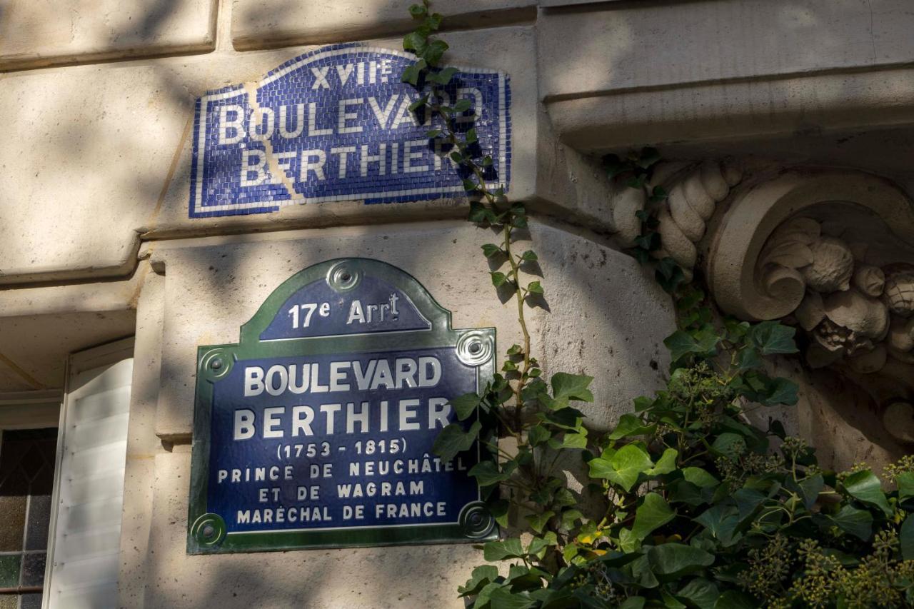 Hotel De Banville Париж Екстериор снимка